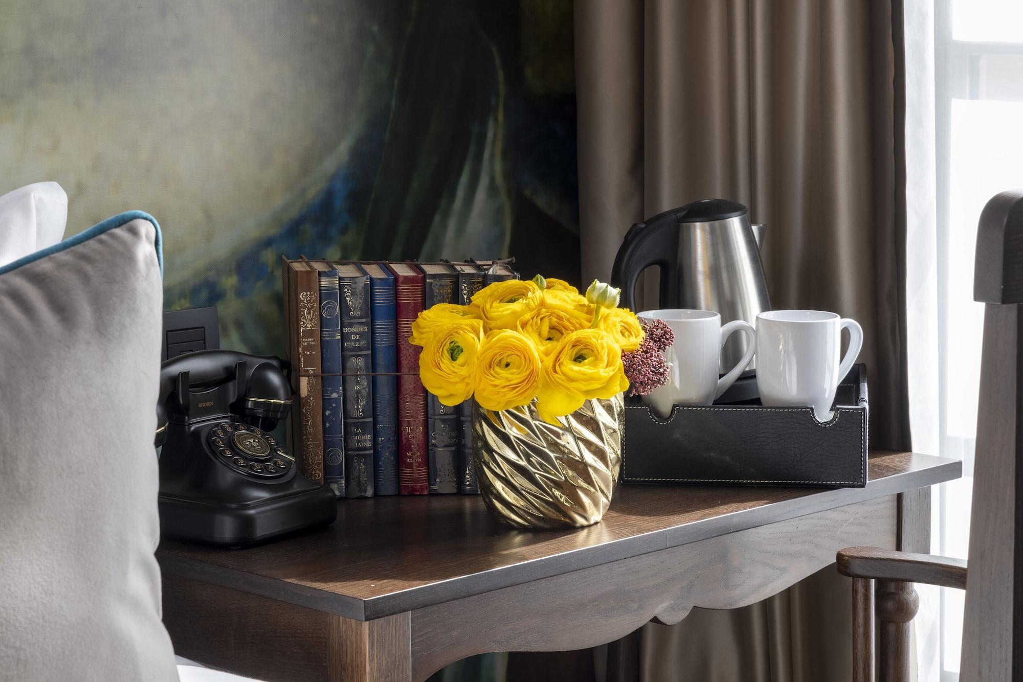 Hotel Bersolys Saint-Germain Paris Exteriör bild
